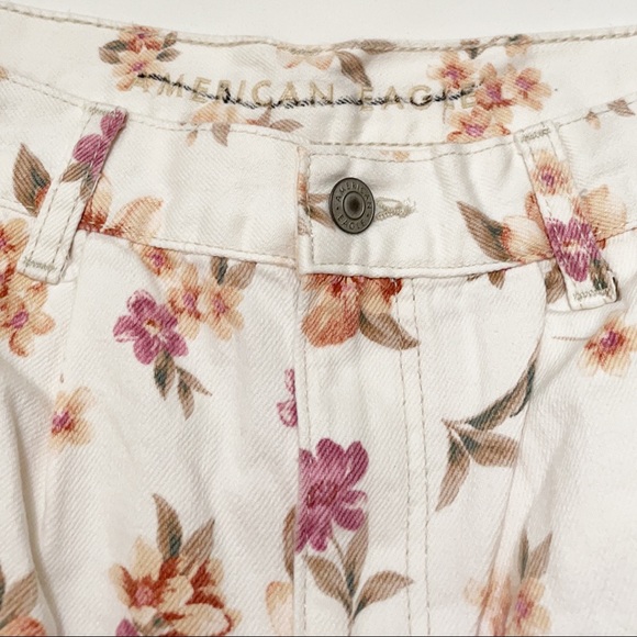 AMERICAN EAGLE Floral Denim Mom Shorts - Picture 9 of 9